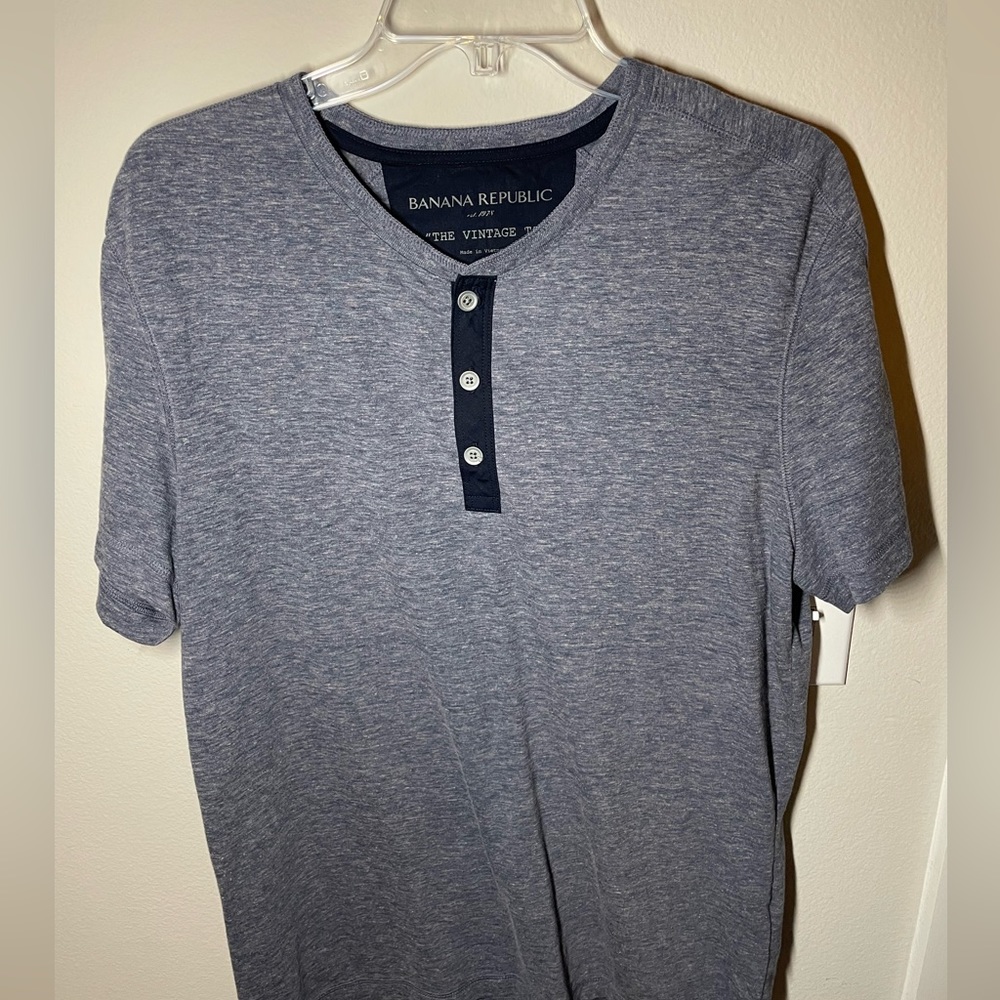 Banana Republic men’s T-shirt - L